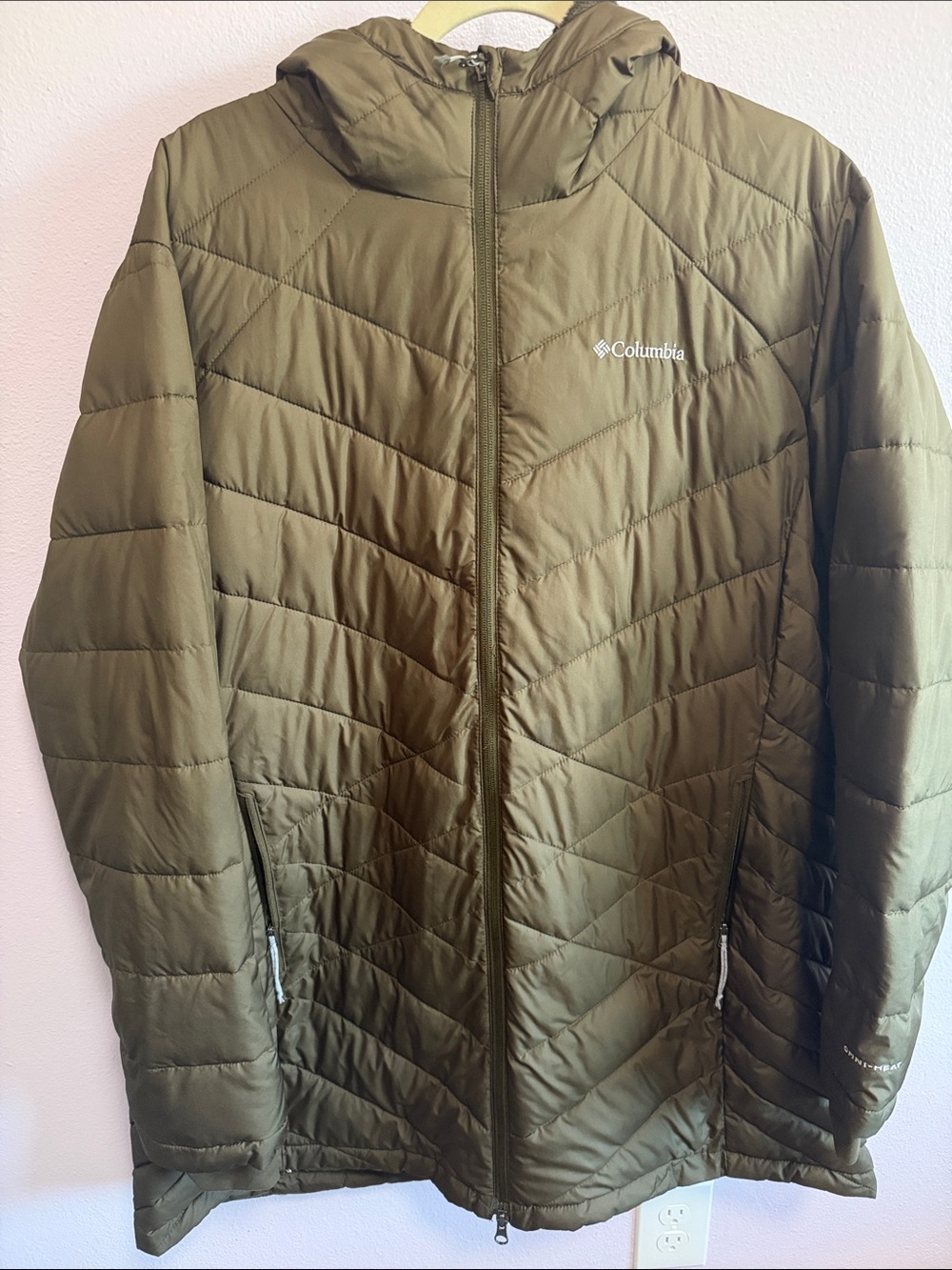 Columbia Woman’s Olive Hooded Quilted Puffer Jacket- Omni-Heat